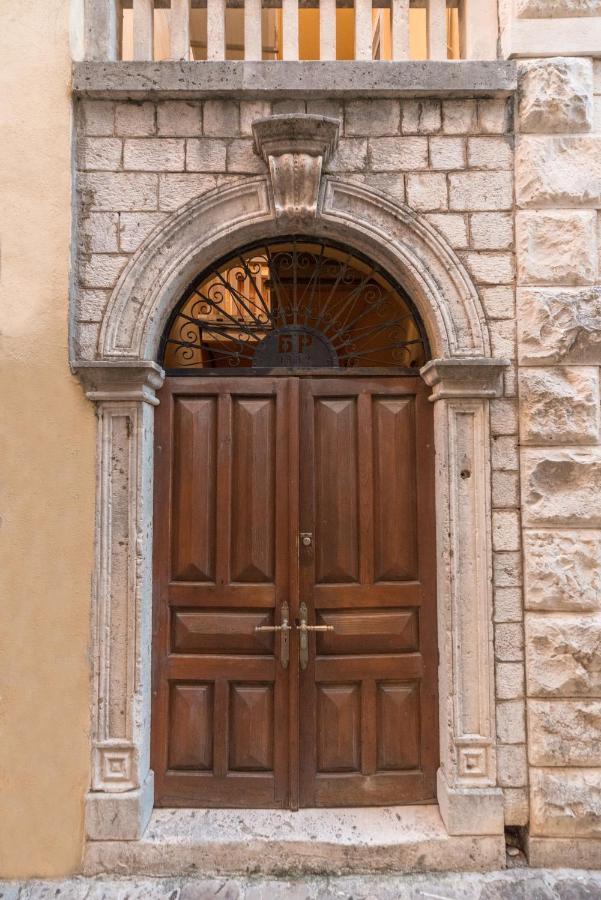 R Club Apartments Old Town Μπούντβα Εξωτερικό φωτογραφία
